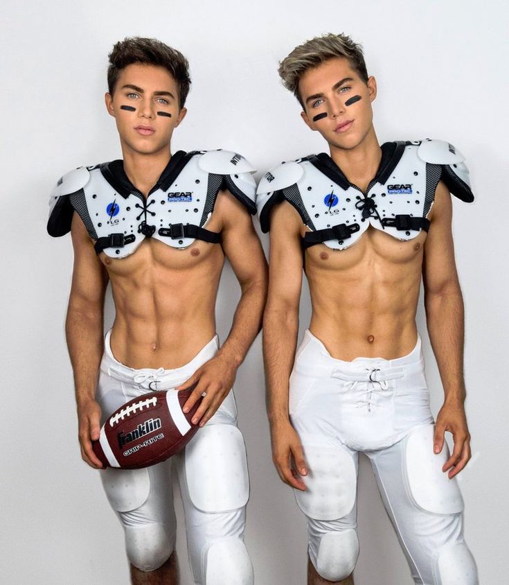 bob lemay add Twinks For Cash photo