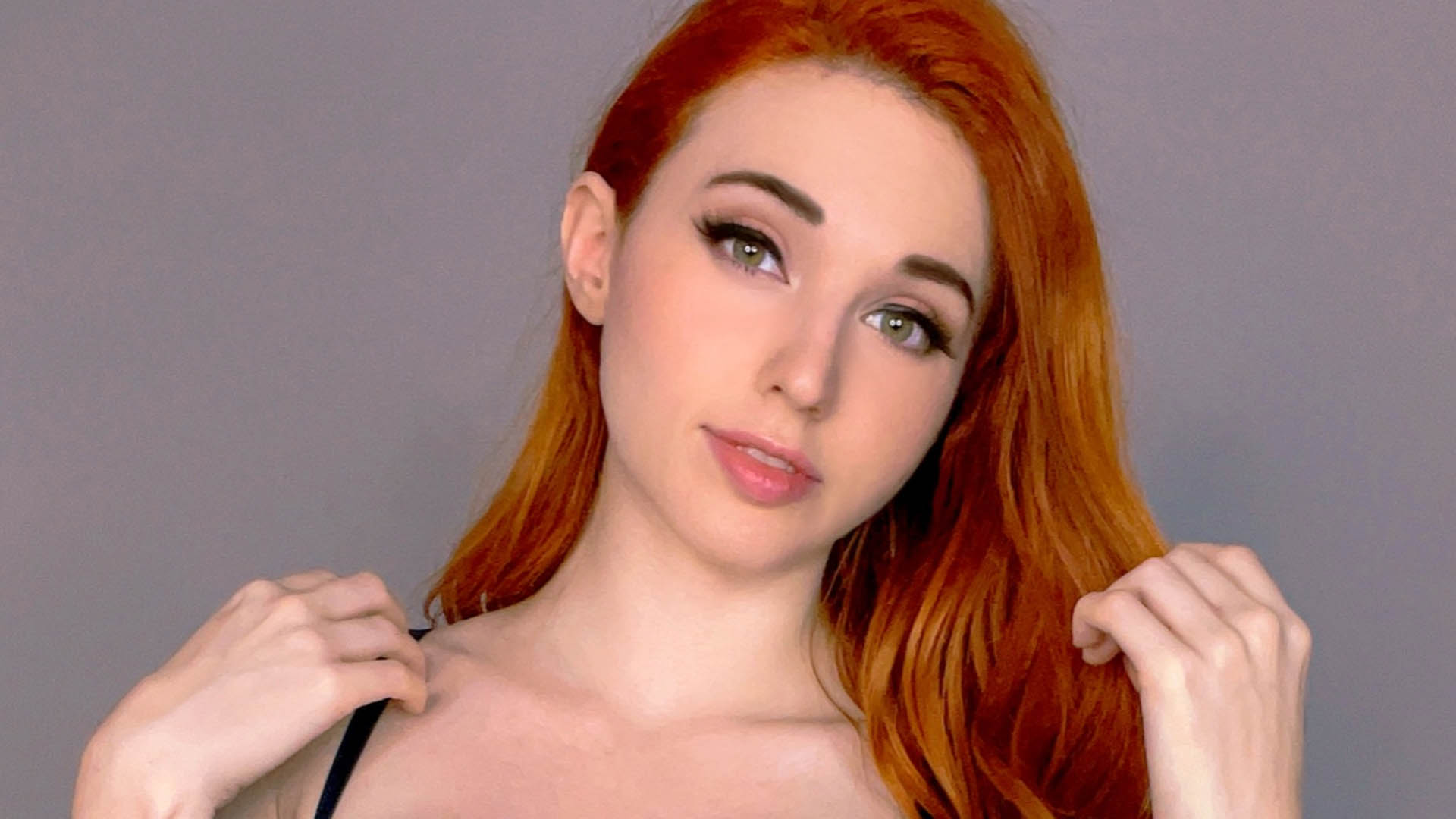 adam mican add Amouranth Slip photo