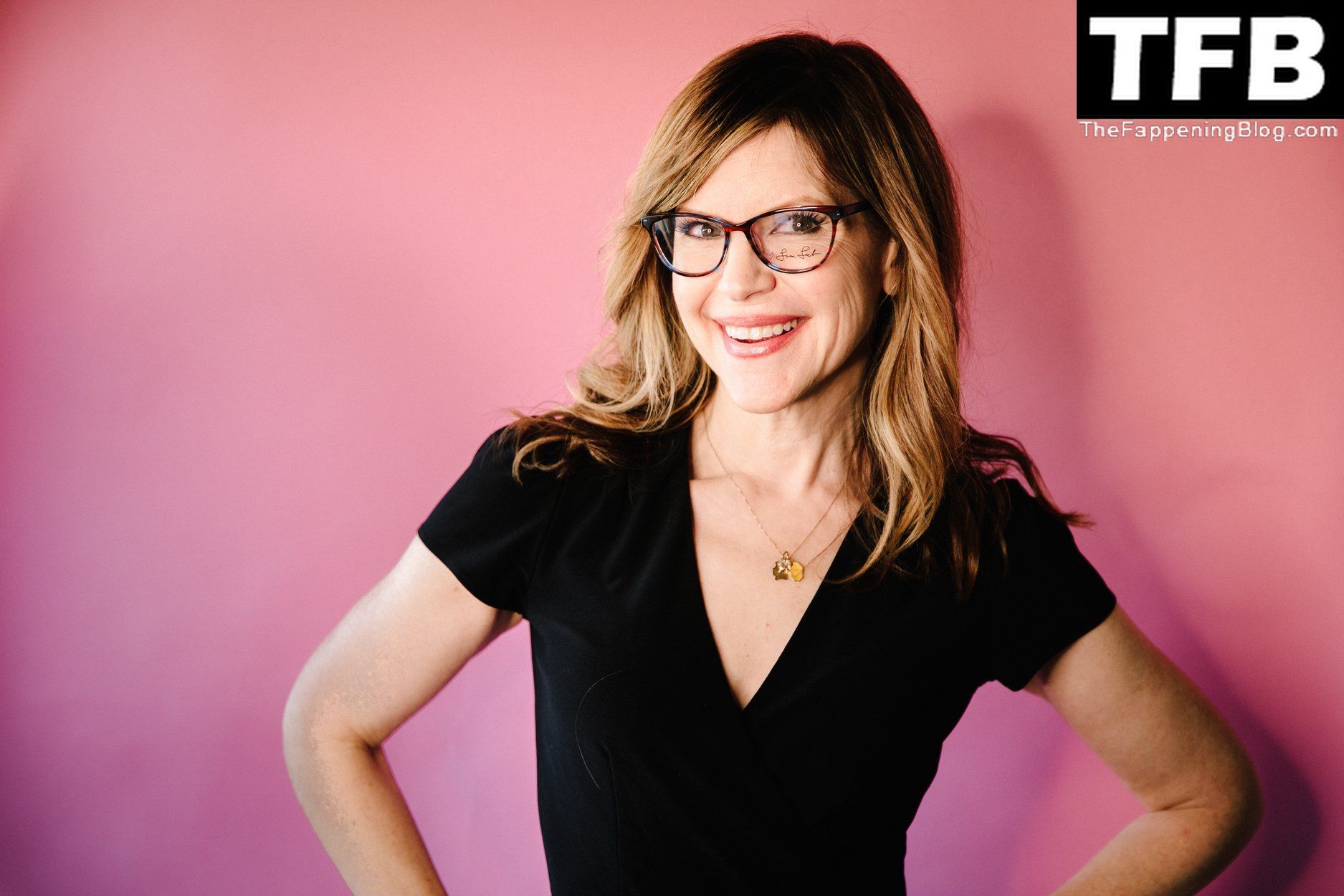 crystal goings add Lisa Loeb Nude photo