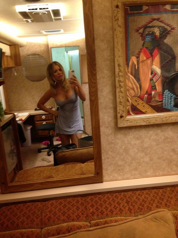 cornelius heard add Kaley Cuoco Sexscene photo