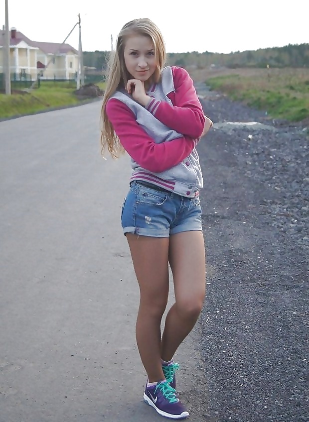 blake kenyon add Cameltoe Teenies photo