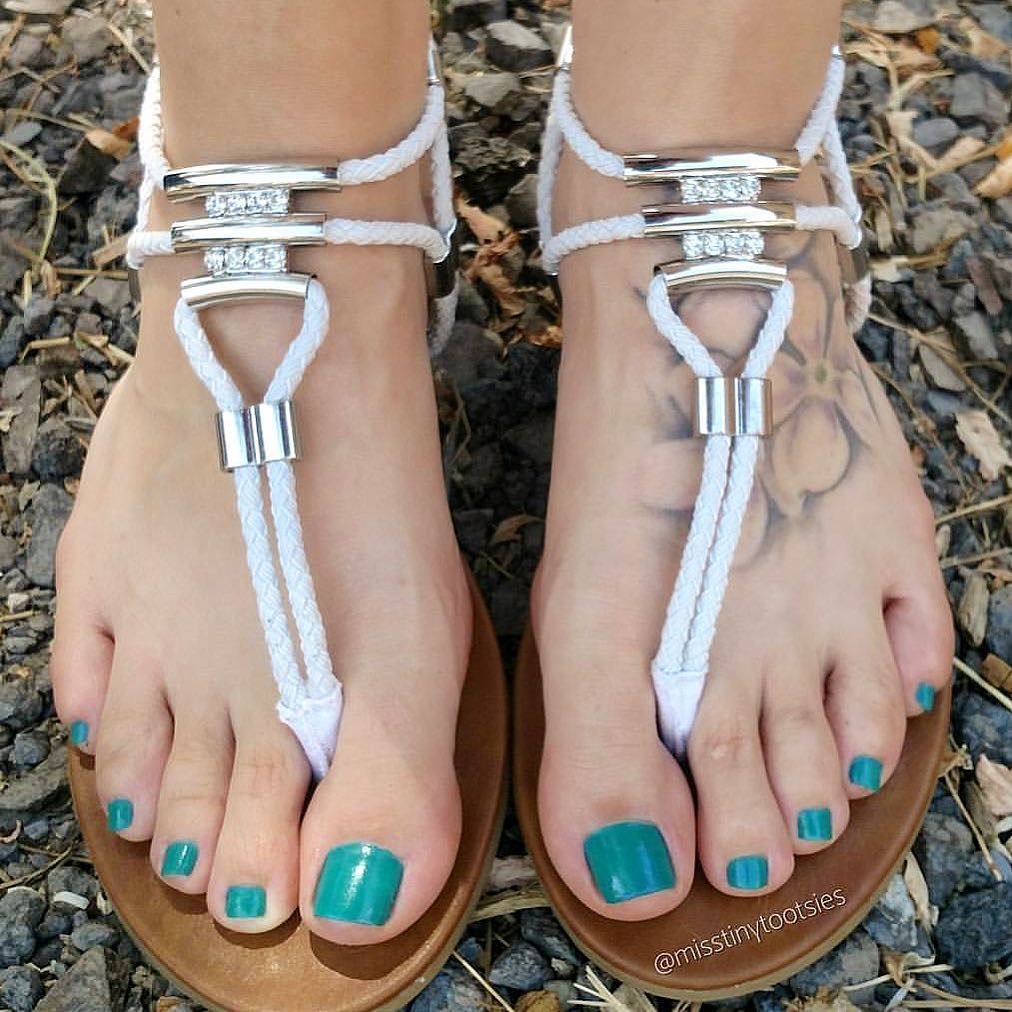 brandon dewald add Misstinytootsies Feet photo