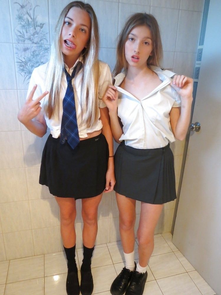 alexander canon add Teens Flashing Panties photo