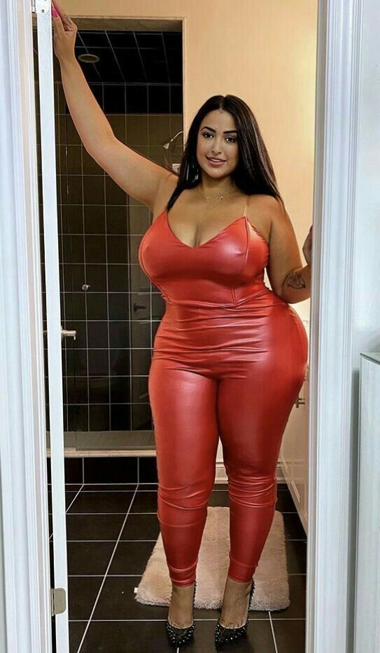 aidan brotherton add Busty Diamond Doll photo