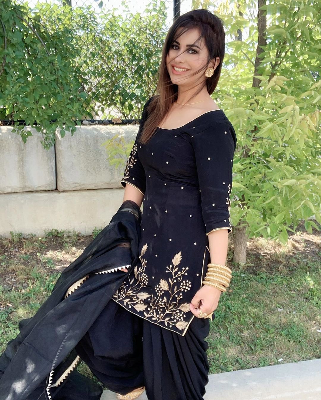 daxhraj deb add Meeti Kalher Videos photo