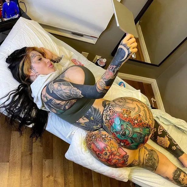 daryl burgh add Tatto Vagina photo
