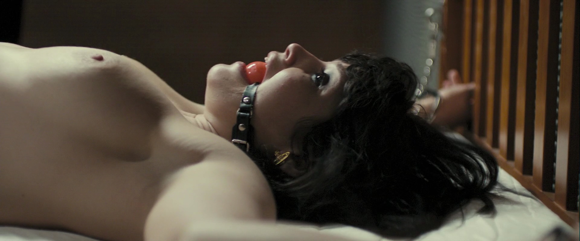 benjamin clever add Nude Pics Gemma Arterton photo