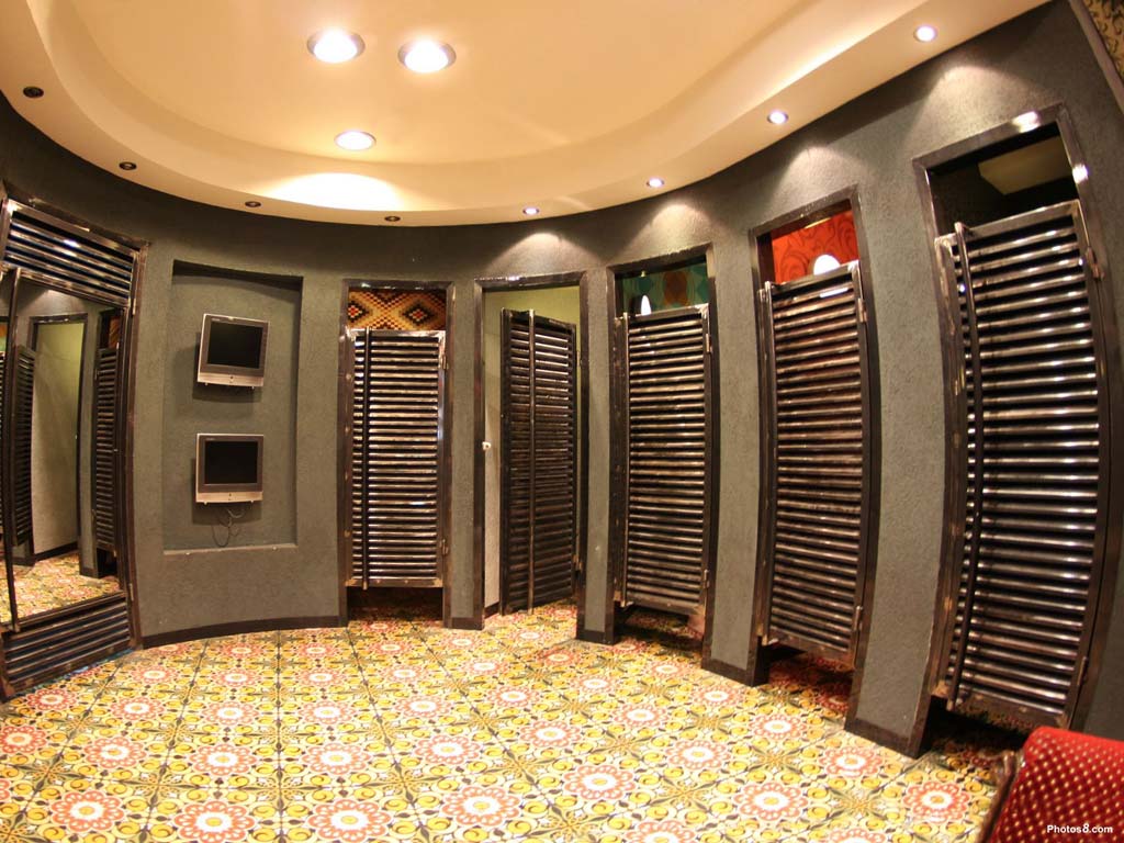 alex martelli add Dressing Room Hidden Camera photo