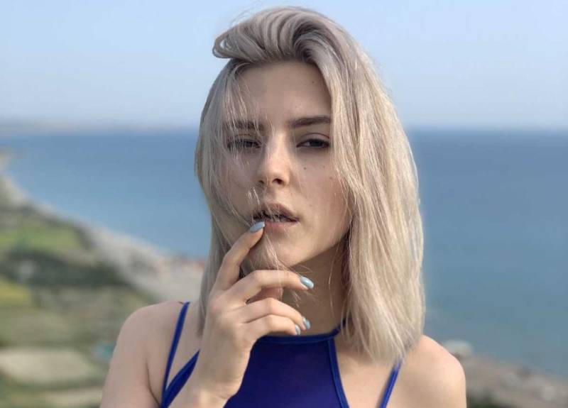 ahmed alsukhni add Eva Elfie Nsfw photo