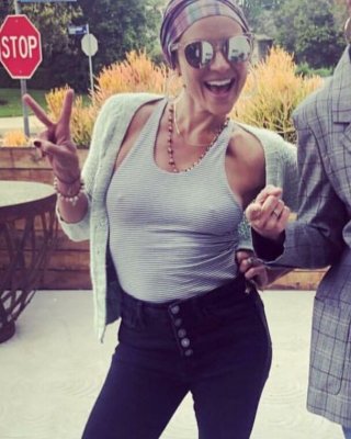 dan lennon add Christine Lakin Nude photo