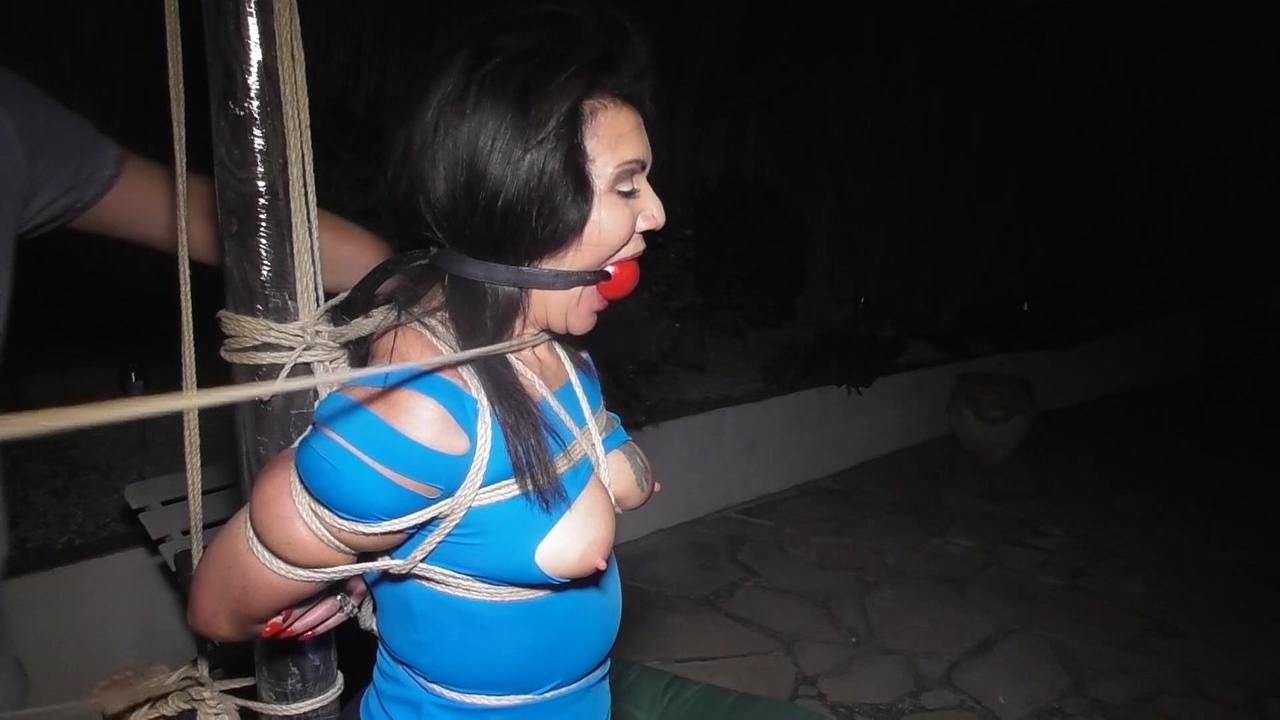 Milf Gigi 8374