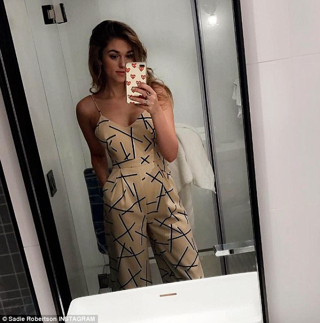 daniel stea add Saddie Robertson Nude photo