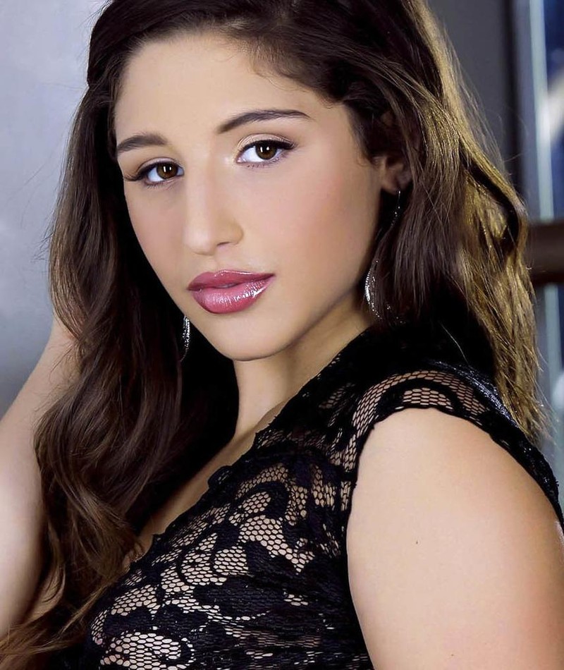 andrew troupos add Abella Danger Piss photo