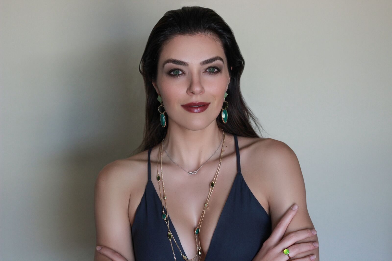 aarti rattan add Adrianne Curry Height photo