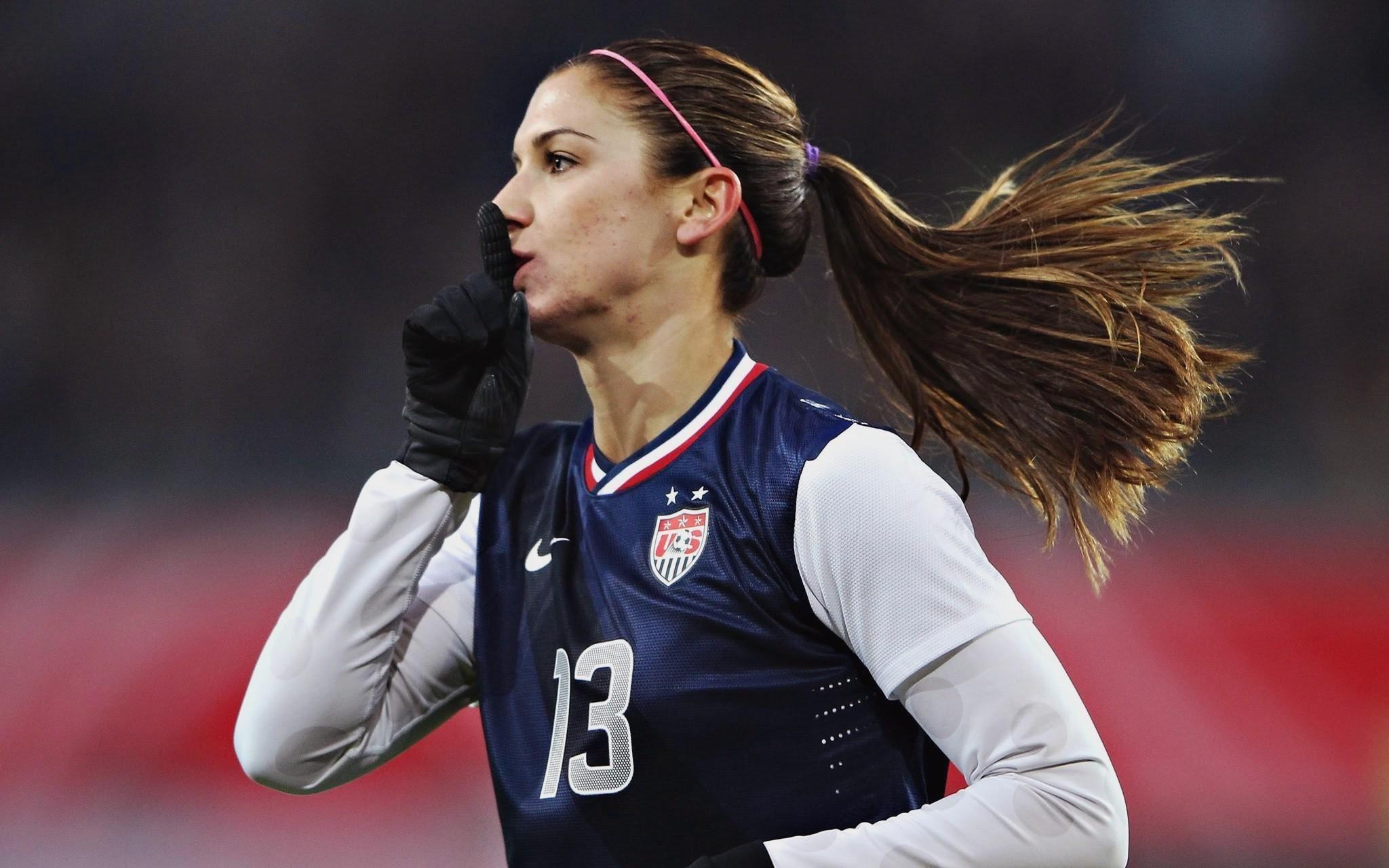 chris osuna add Alex Morgan Booty photo