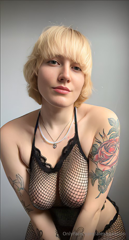 corrie brean add Alexa Online Onlyfans photo