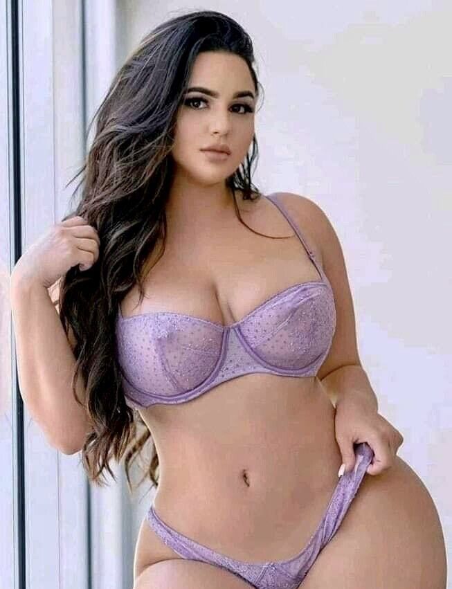 bruce chalmers add Alexas Morgan Naked photo
