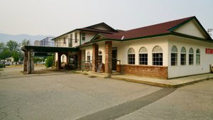 brad umberger add Amber Chase Hotel photo
