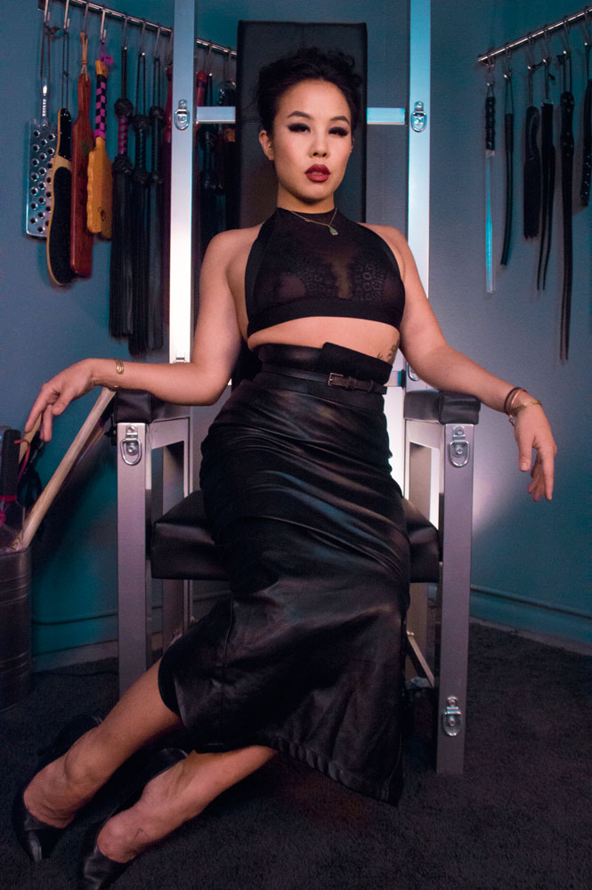 abdulhakeem azeez add Asain Dominatrix photo