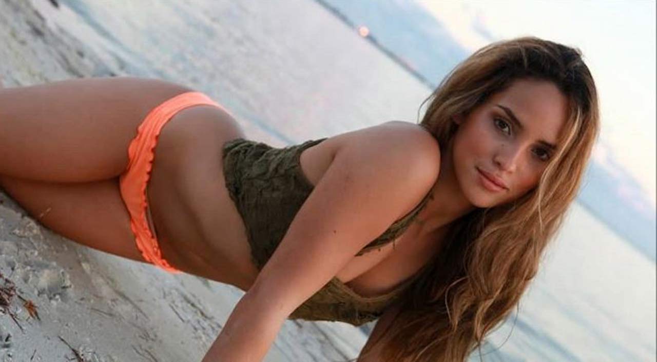 andreas fox add Adria Arjona Boobs photo