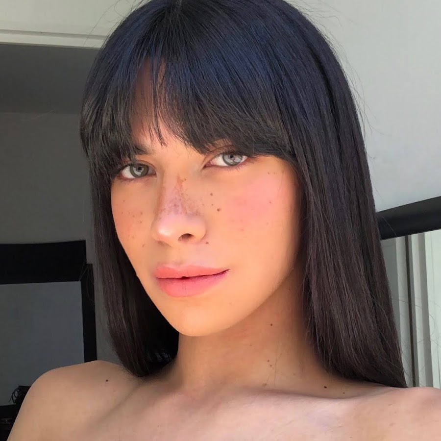 billie solomon add Gabi Maya photo