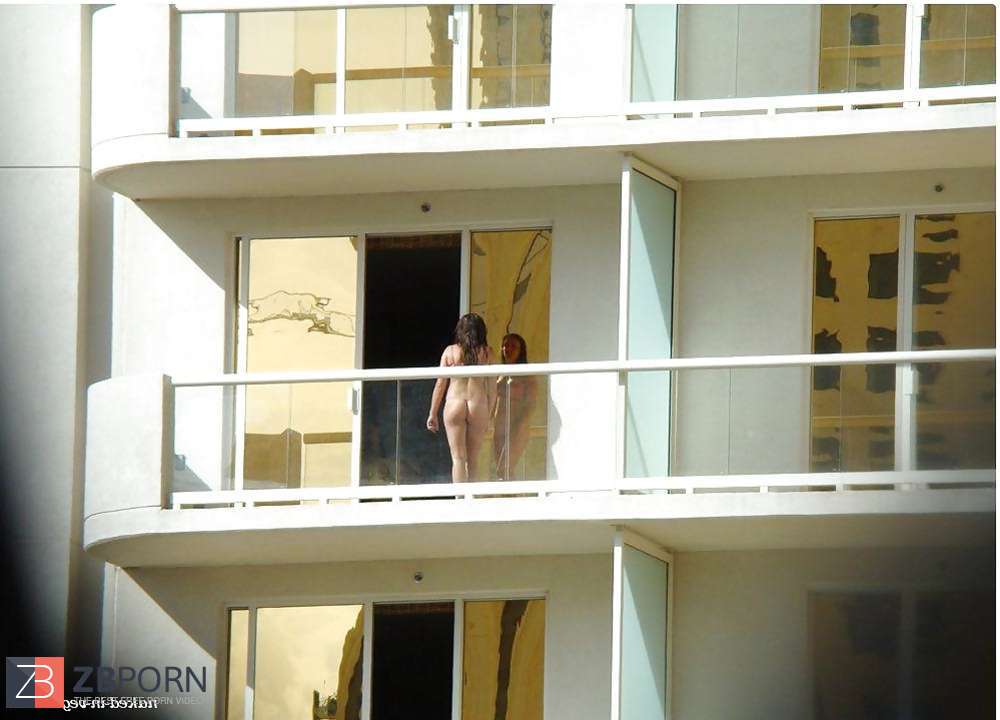 Balcony Voyeur 202