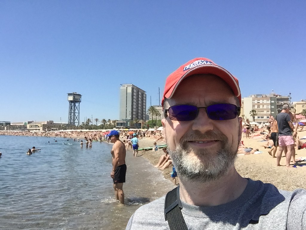dan pinkus add Barcelona Beach Tits photo