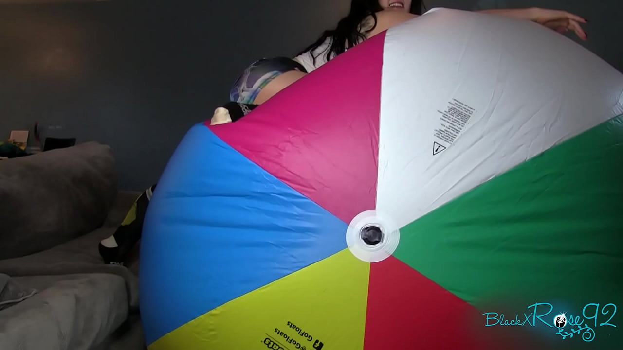 Beach Ball Humping 10473