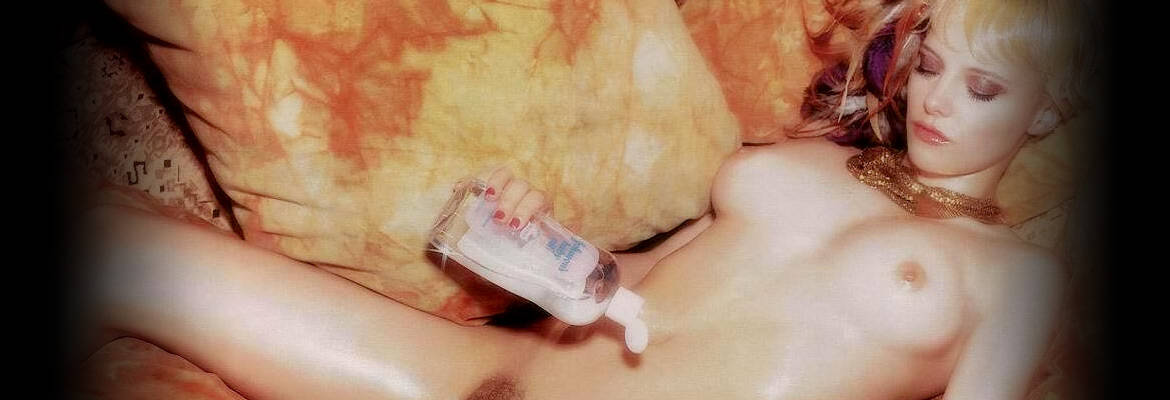 bryce gilbertson add Bijou Philips Nude photo