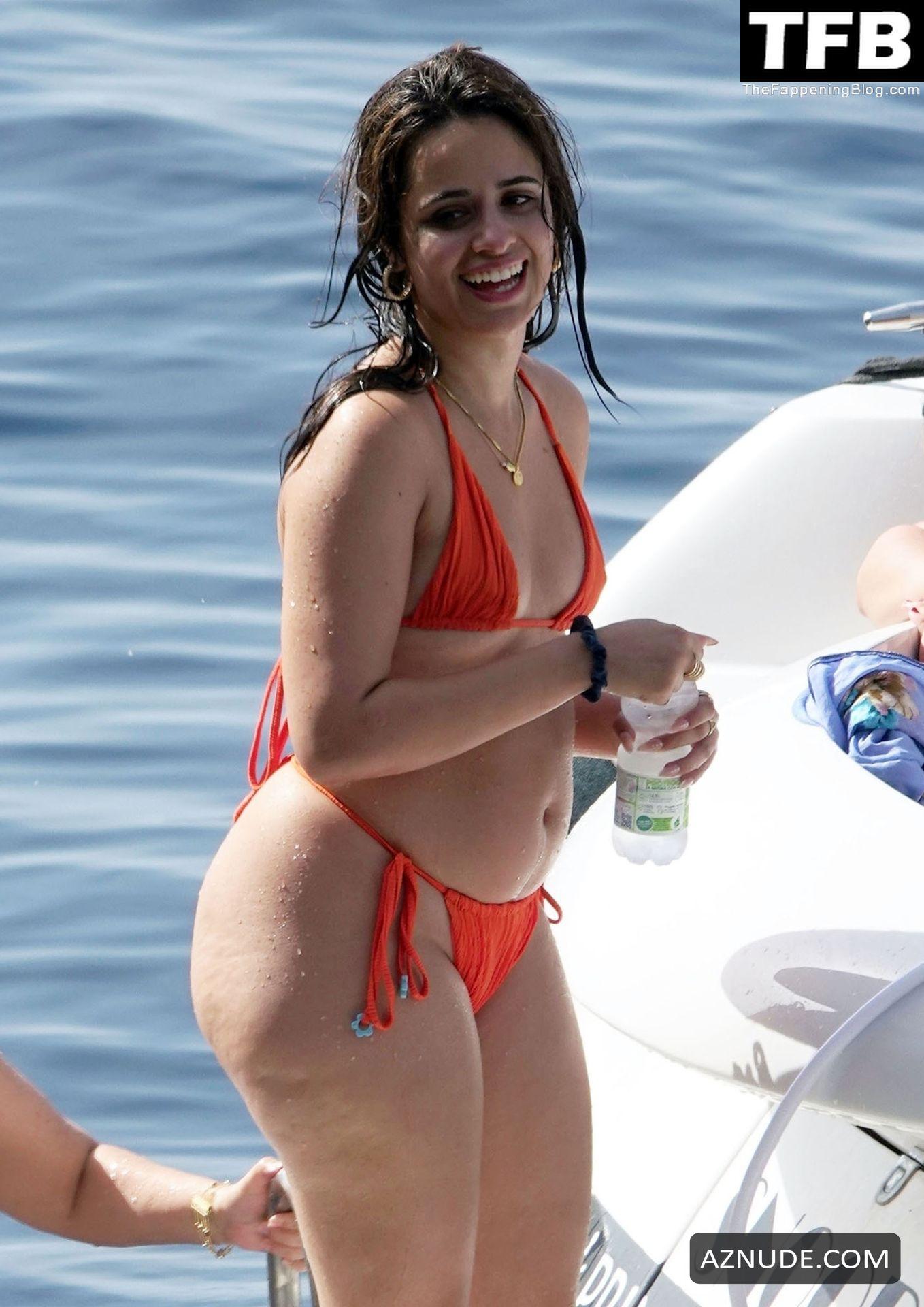 chris stonge add Bikini Asscrack photo