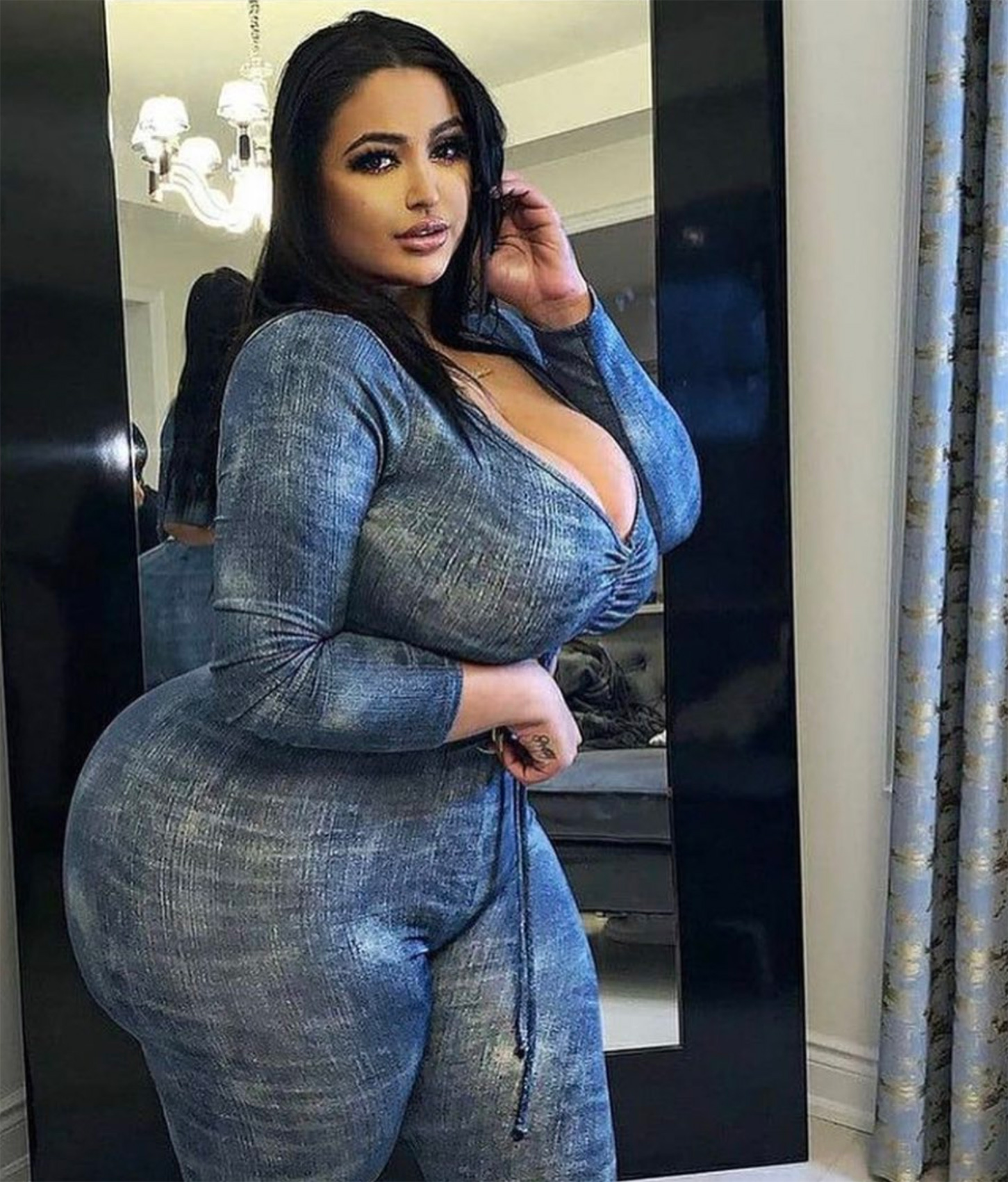charlie hearn add Busty Diamond Doll photo