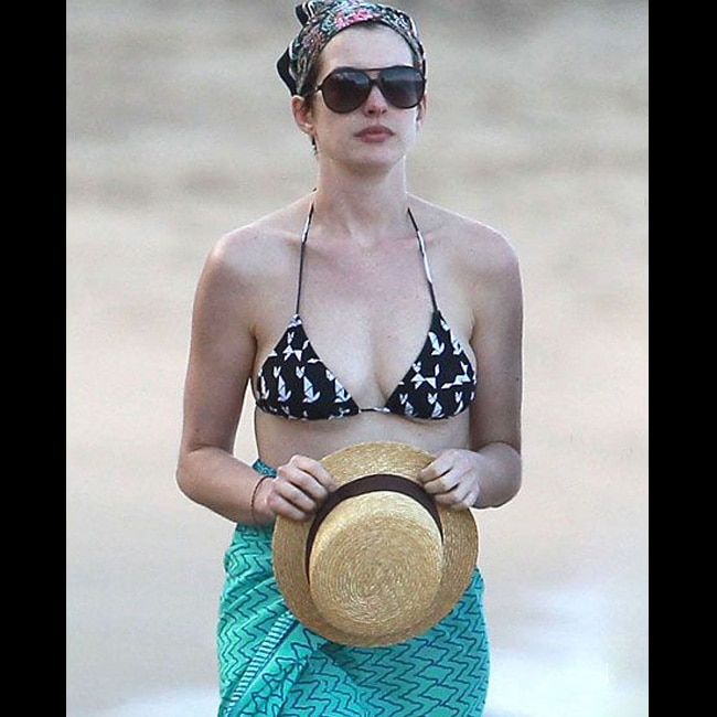 amanda michalik add Anne Hathaway Hot Photos photo