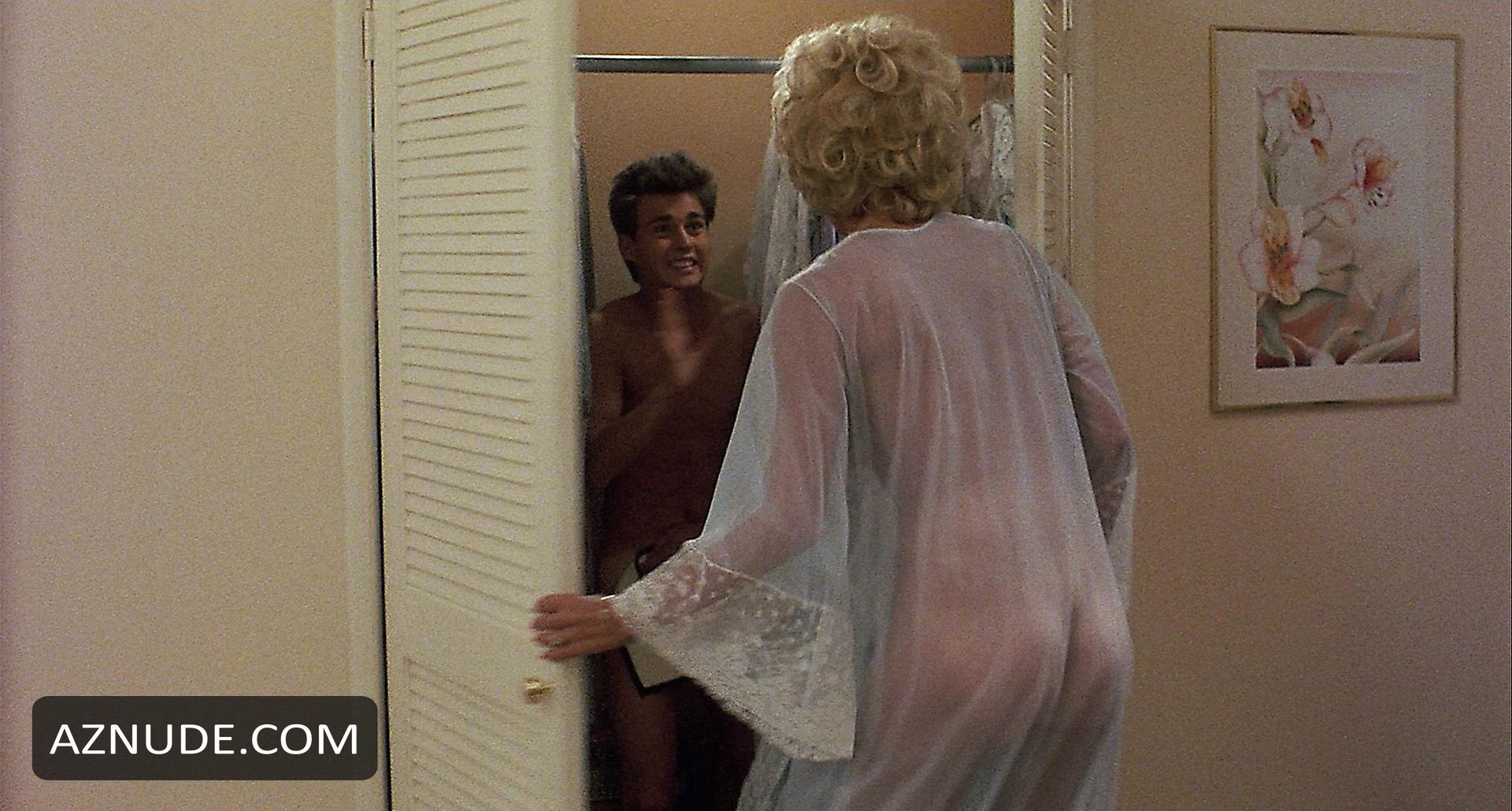 colleen cumby add Leslie Easterbrook Tits photo