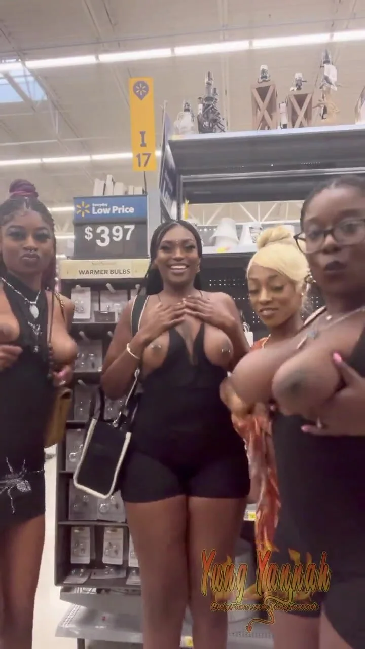 carrie omalley add Women Flashing At Walmart photo