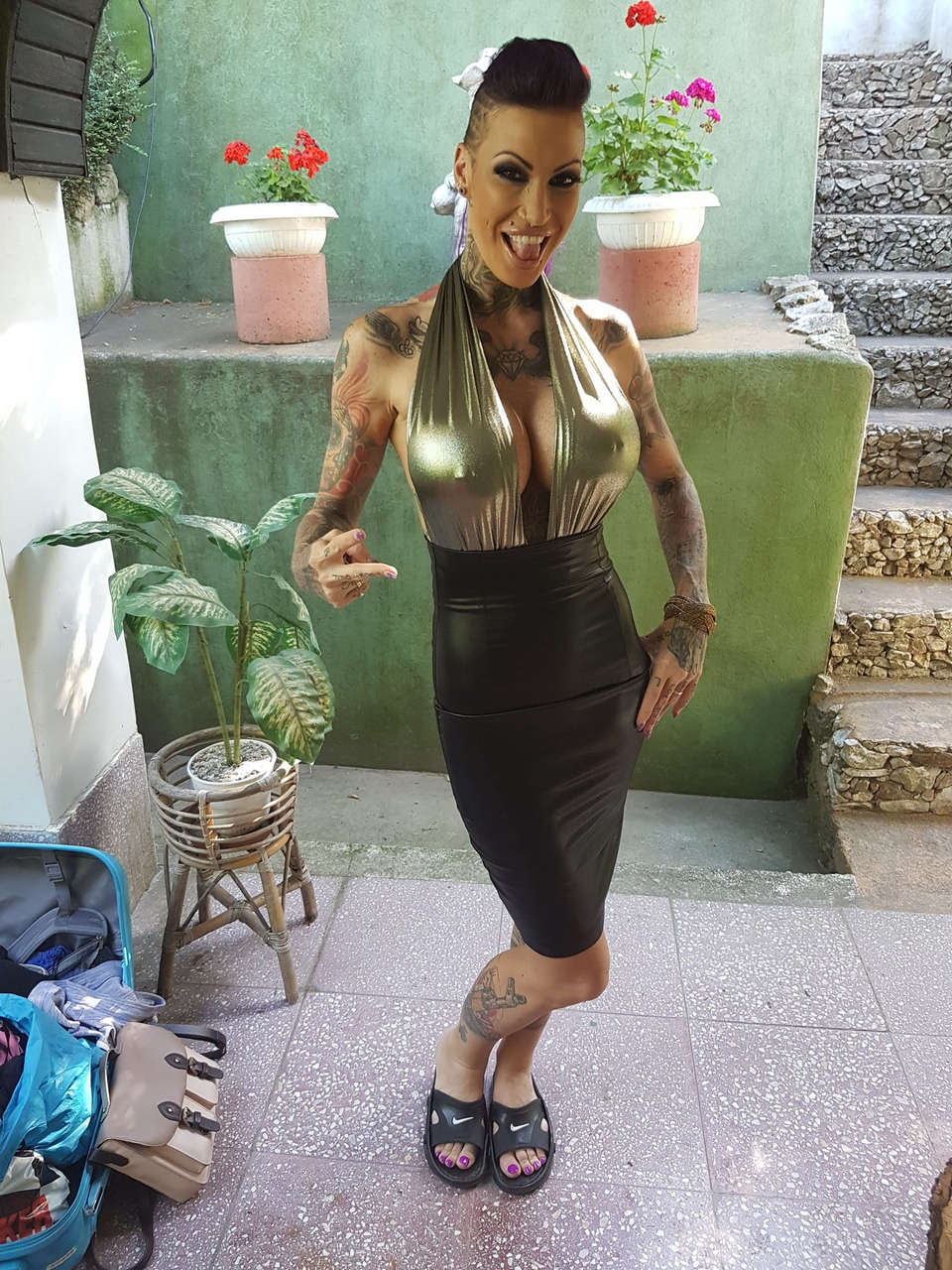 belinda quinto add Calisi Ink photo