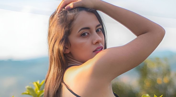 adlin sanchez add Camila Mush photo