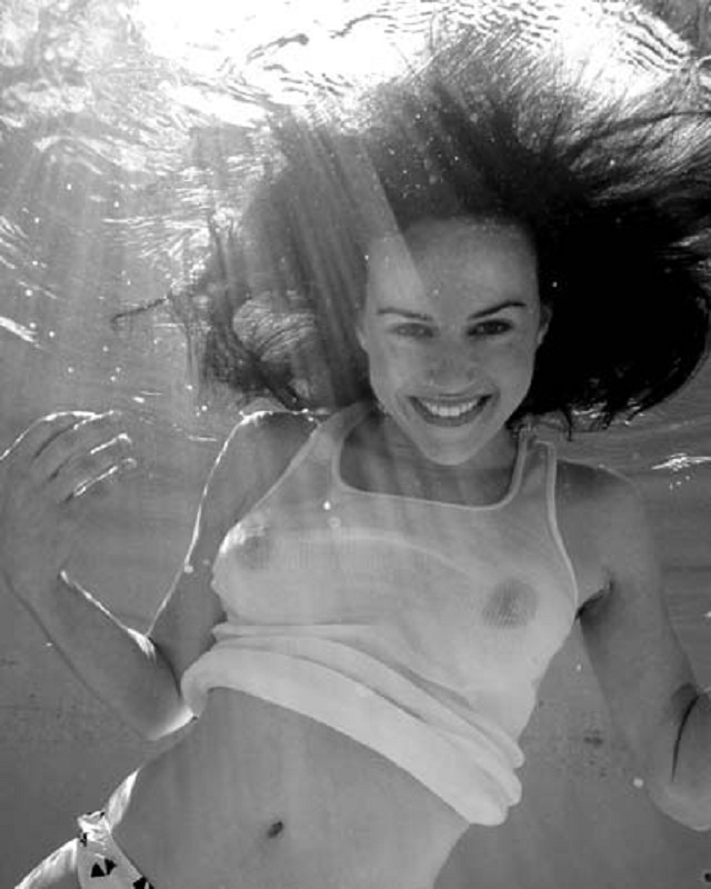 donjeta rexhepi add Carla Gugino Naked Pics photo