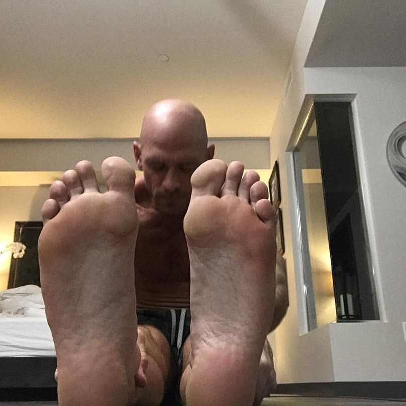 dj hardwick add Porstar Feet photo