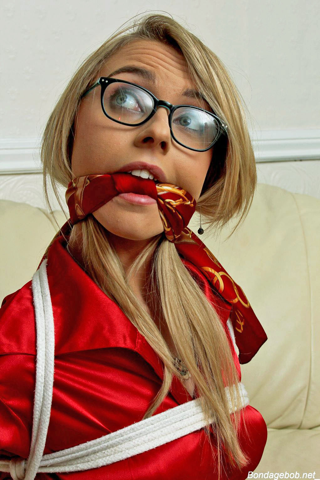 anri van niekerk add Chloe Toy Bondage photo