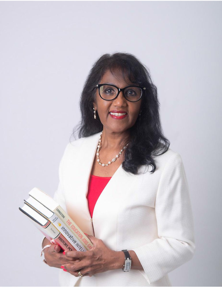diane hedley add Cindy Sinclair photo