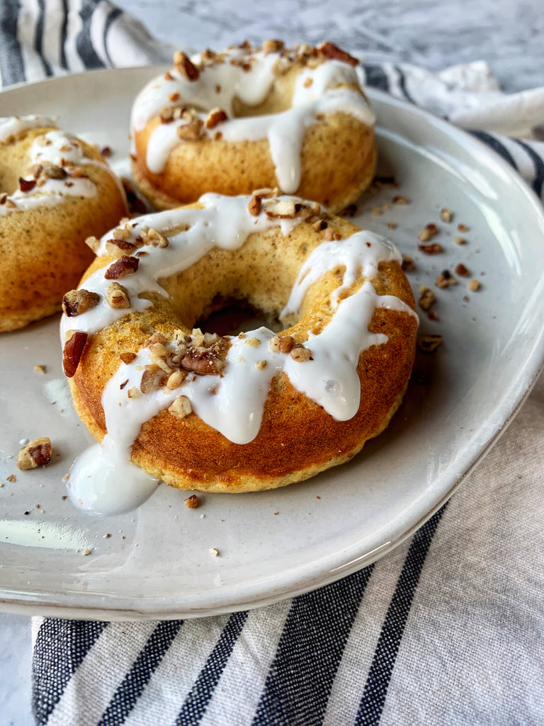 danlyn castro add Cinna Bunz photo