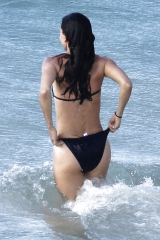 abdullah bin faisal add Courtney Cox Nip Slip photo