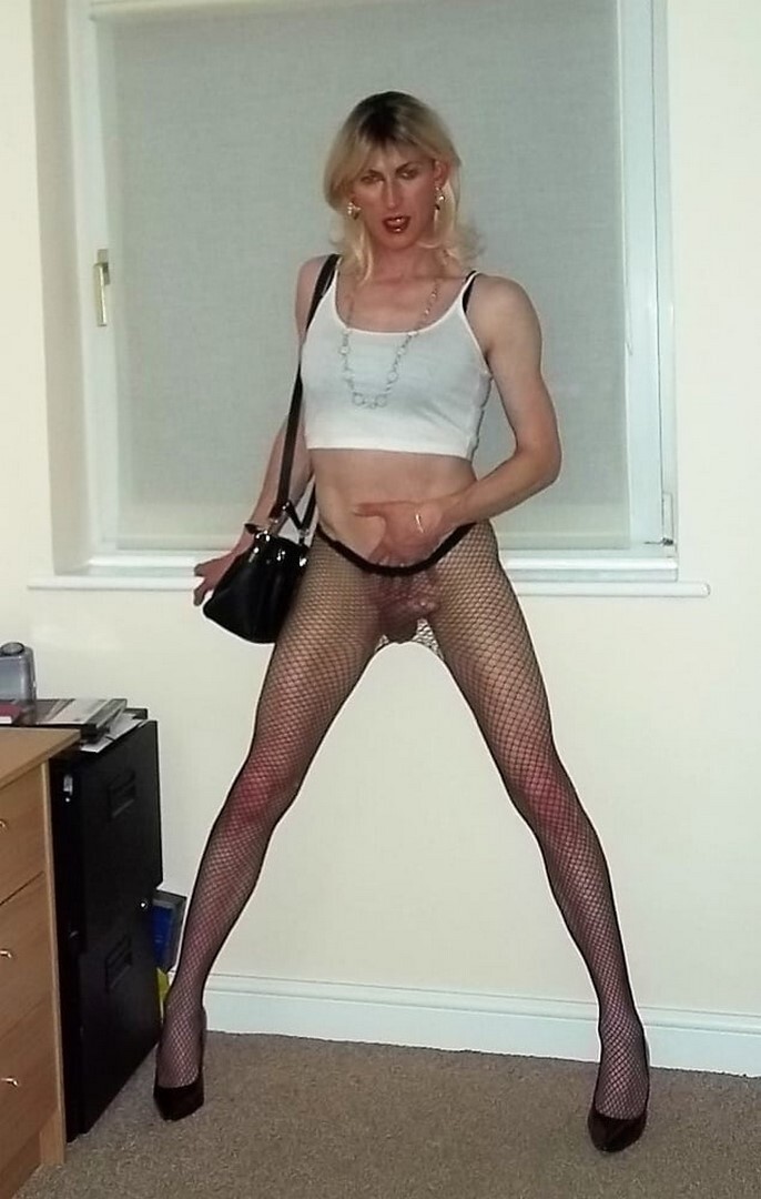 betty collet add Cross Dresser Escorts photo