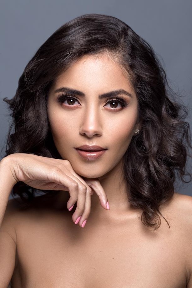caitlin castillo add Cathia Laiz photo