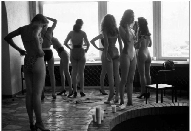 carrie crowley add Nudist Contest photo