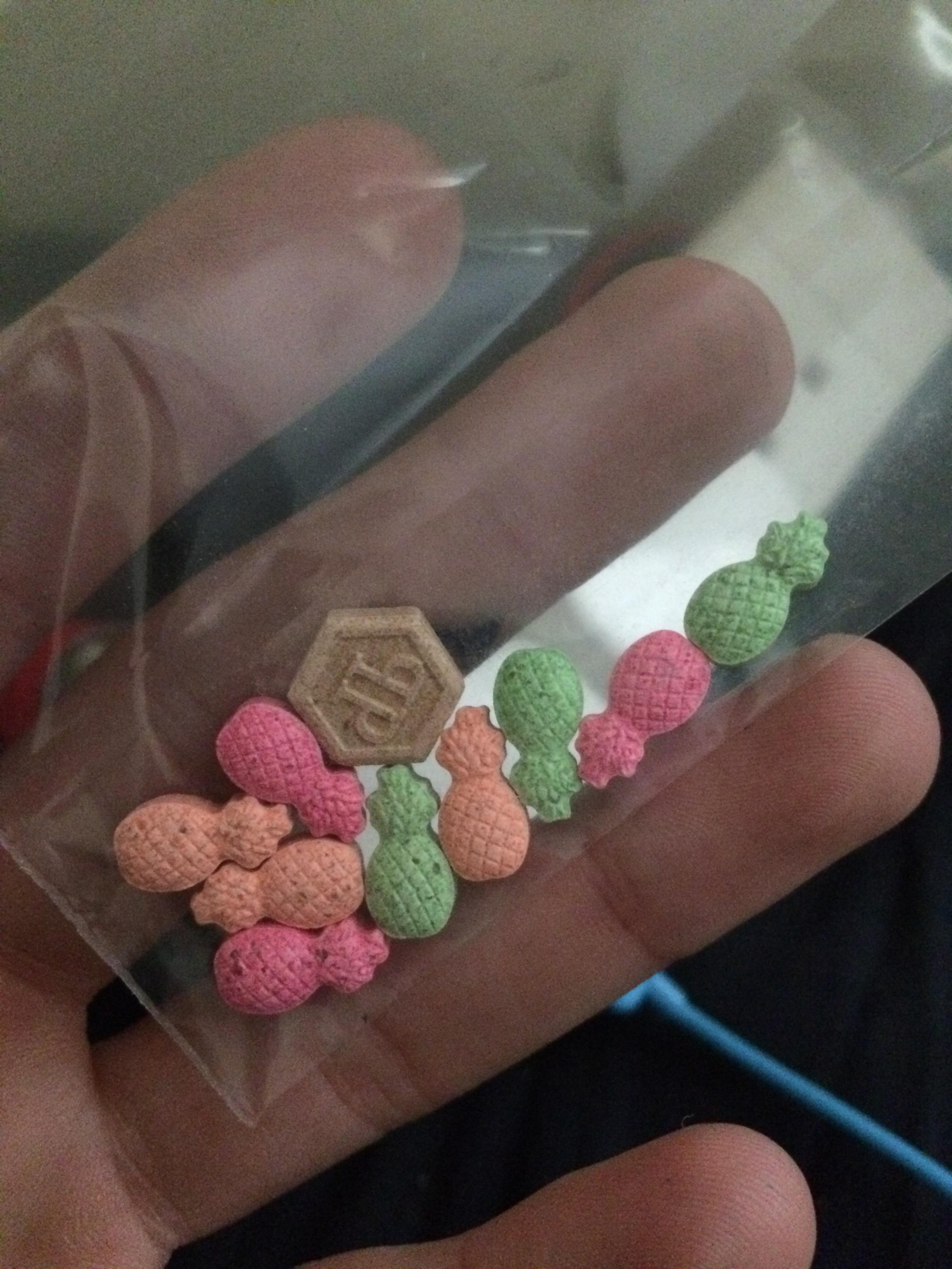 colleen mak add Mdma Threesome photo
