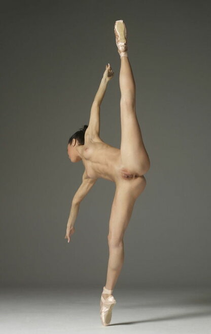 arnel octa add Dancing Nud photo