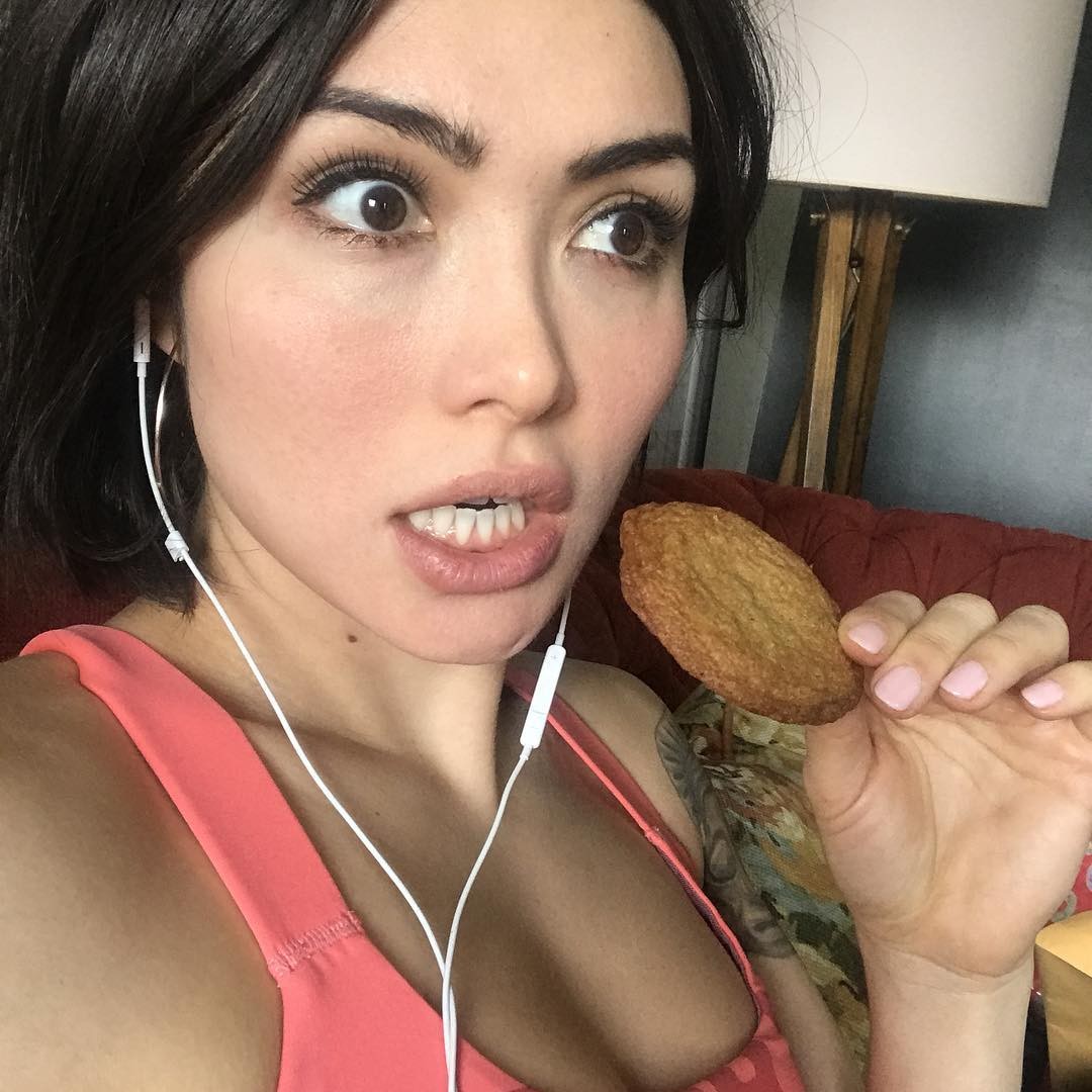 annette kuhn add Daniella Pineda Sexy photo