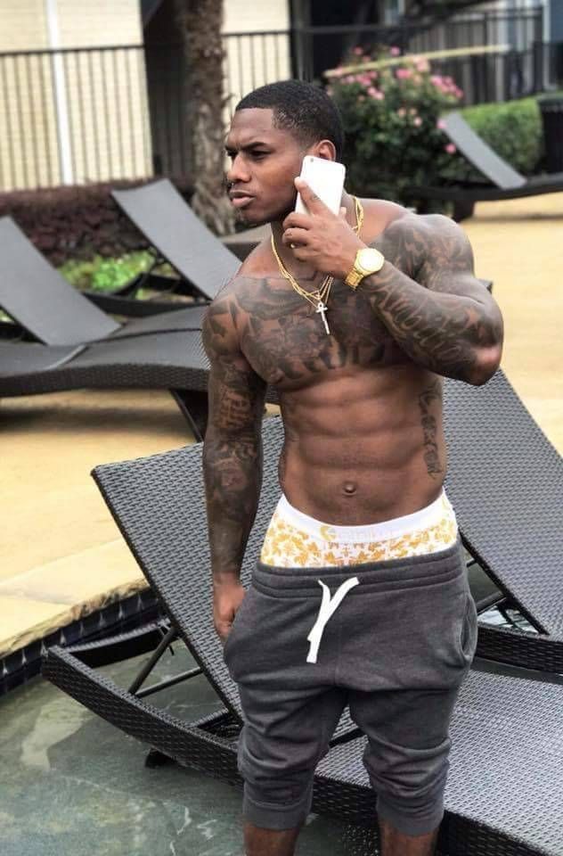 dan eli add Xavier Thick photo
