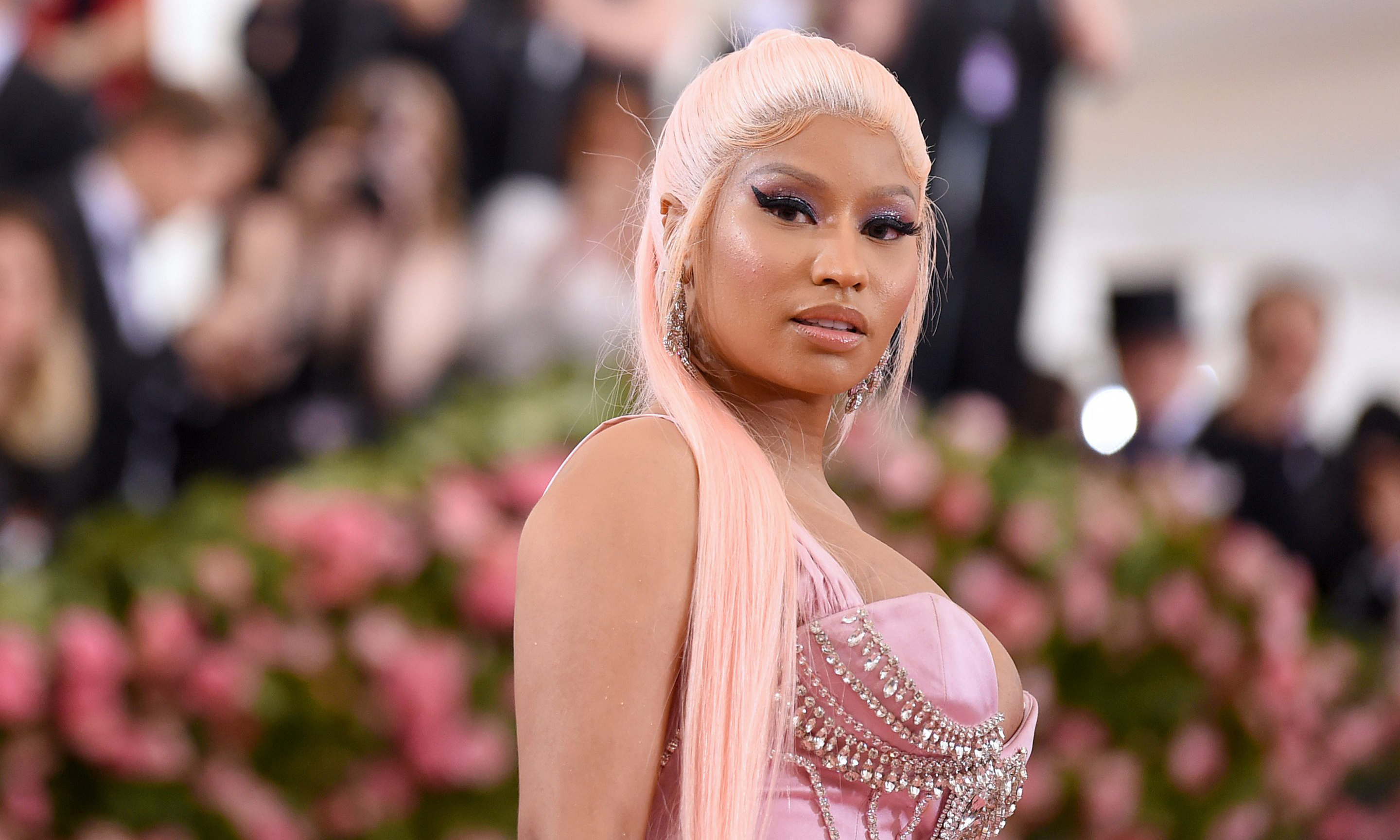 arfah kassim add Deana Minaj photo